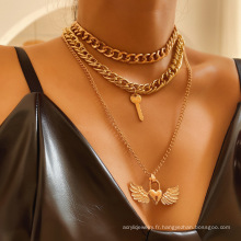 Personnalité exagérée Love Peach Heart Lock Collier, Collier de chaîne multi-couches rétro simple